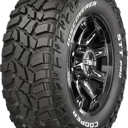 Cooper Discoverer STT Pro All-Season LT305/55R20 125/122Q Tire