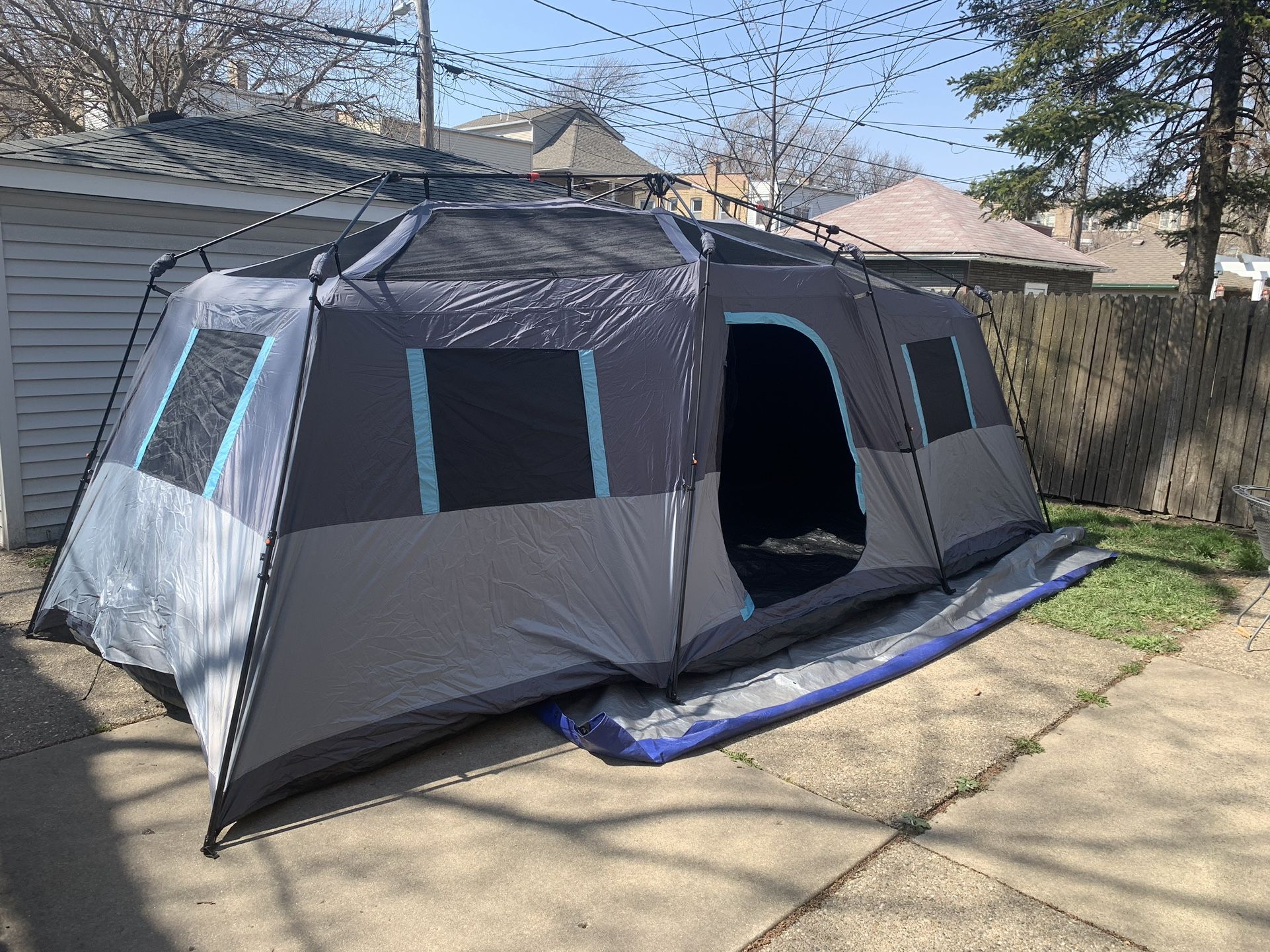 Ozark Trail 20′ x 10′ Dark Rest Instant Cabin Tent