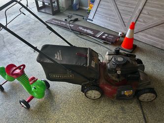 Craftsman Gas Push Lawn Mower with Bag