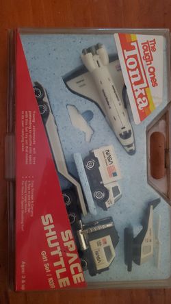1985 Tonka Space Shuttle Gift Set