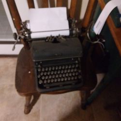 Vintage Typewriter 