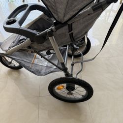 Evenflo Rebel11 Jogging Baby Stroller 