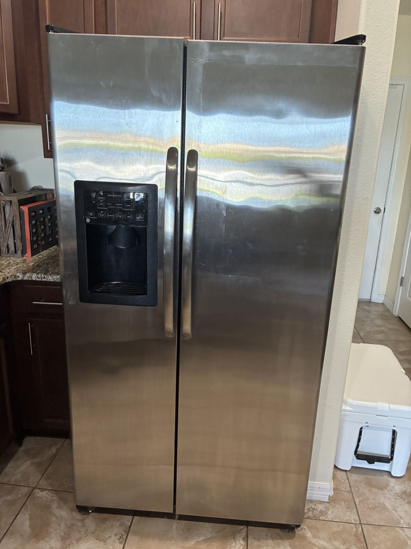 GE Refrigerator