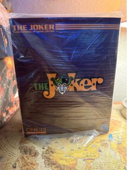 MEZCO ONE 12 : Prince of Crime Joker