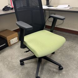 Office Chairs 