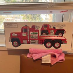 Hess Fire Truck & Ladder Rescue