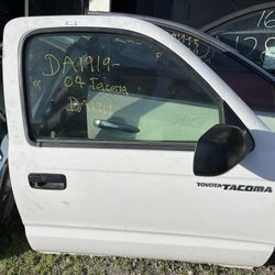 Parts Only 2004 Toyota Tacoma Manual Door White Color 