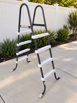Above ground Outdoor pool ladder/ 5.5ft tall/ Pool ladder