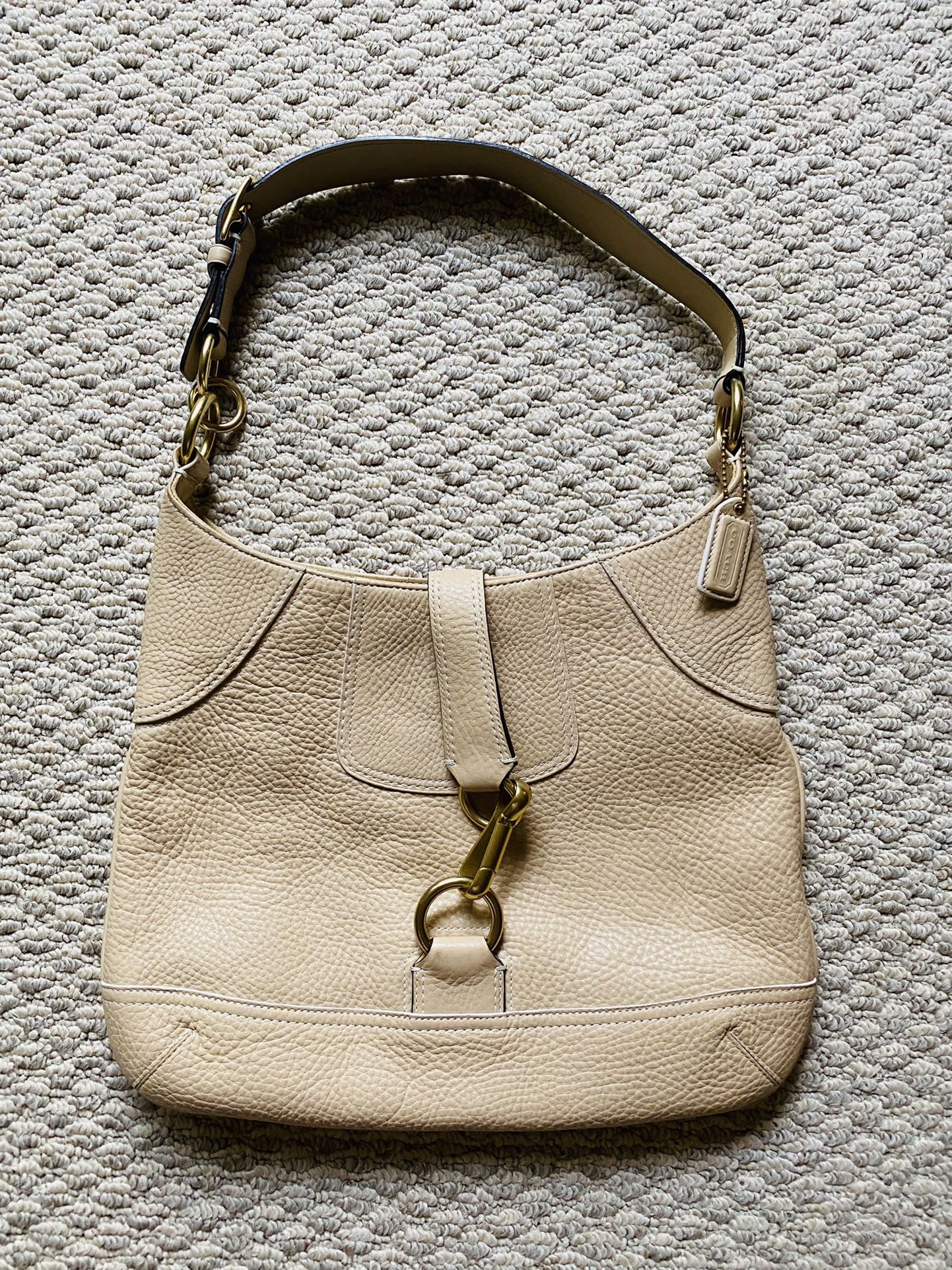 Coach Hamptons Tan Pebble Leather Hobo Shoulder Bag #A0(contact info removed)0