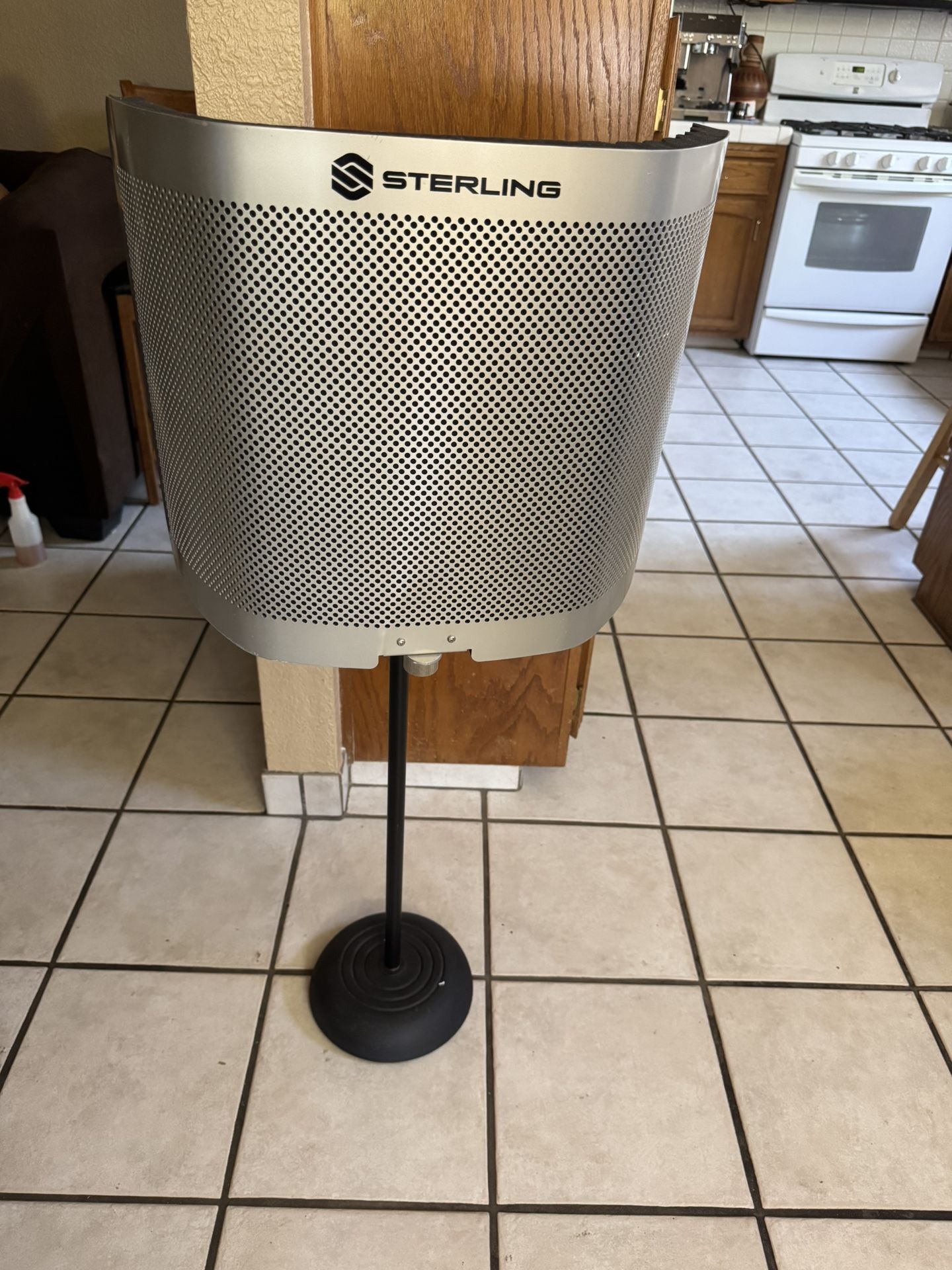 Sterling VMS Vocal Microphone Child With Stand