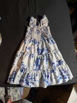 Girls dress