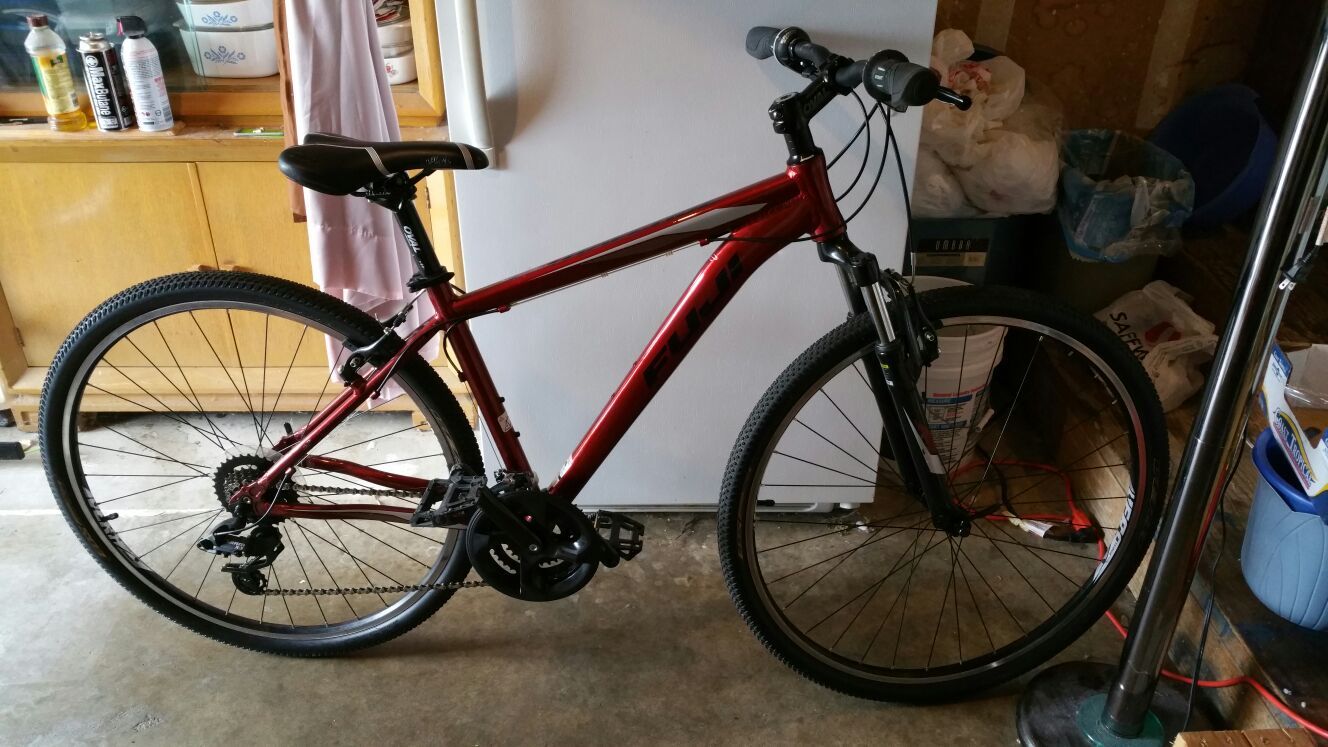 Fuji traverse 1.8 2015 Hybrid bike