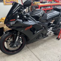 2005 Yamaha R6 Very Clean