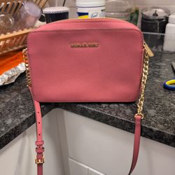 Michael Kors Jet Set Crossbody Bag 