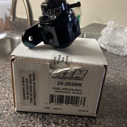 AEM Fuel Pressure Regulator 25-302BK