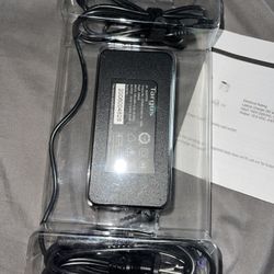 Targus Semi-Slim All Universal Laptop Charger, 6' Cord, 90 Watt, Black (APA90US)