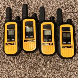 Dewalt Walkie Talkie 