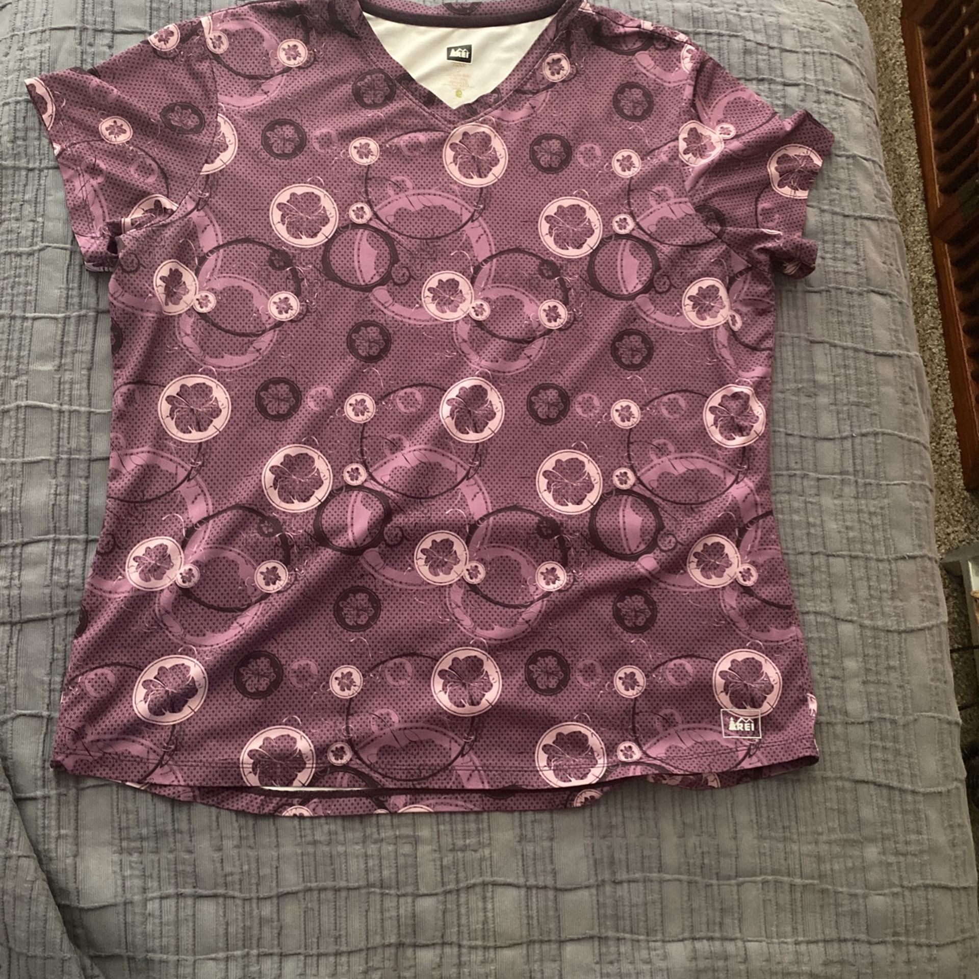 REI Recycled Fabric T-shirt Size L
