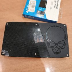 Intel Nuc mini PC I7 6TH GEN 32 GB Ram 1 TB MV.2 SSD