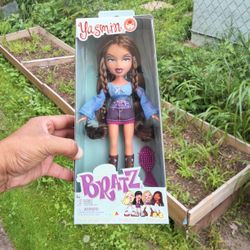 Bratz Fashion Doll - YASMIN