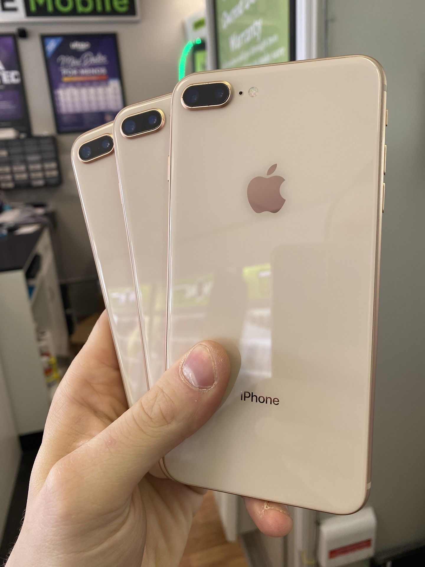 Unlocked iPhone 8+ 64GB Gold