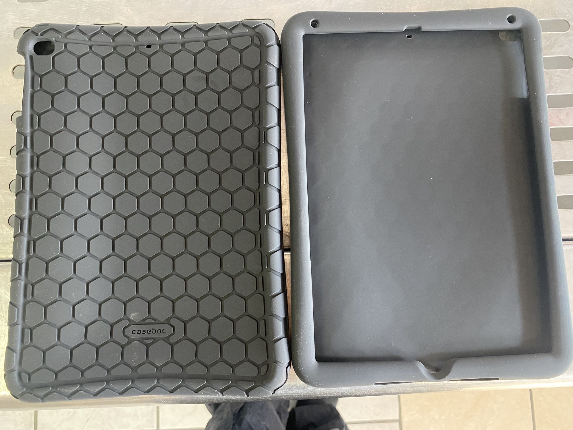 Ipad 7/6/5 Silicone Case