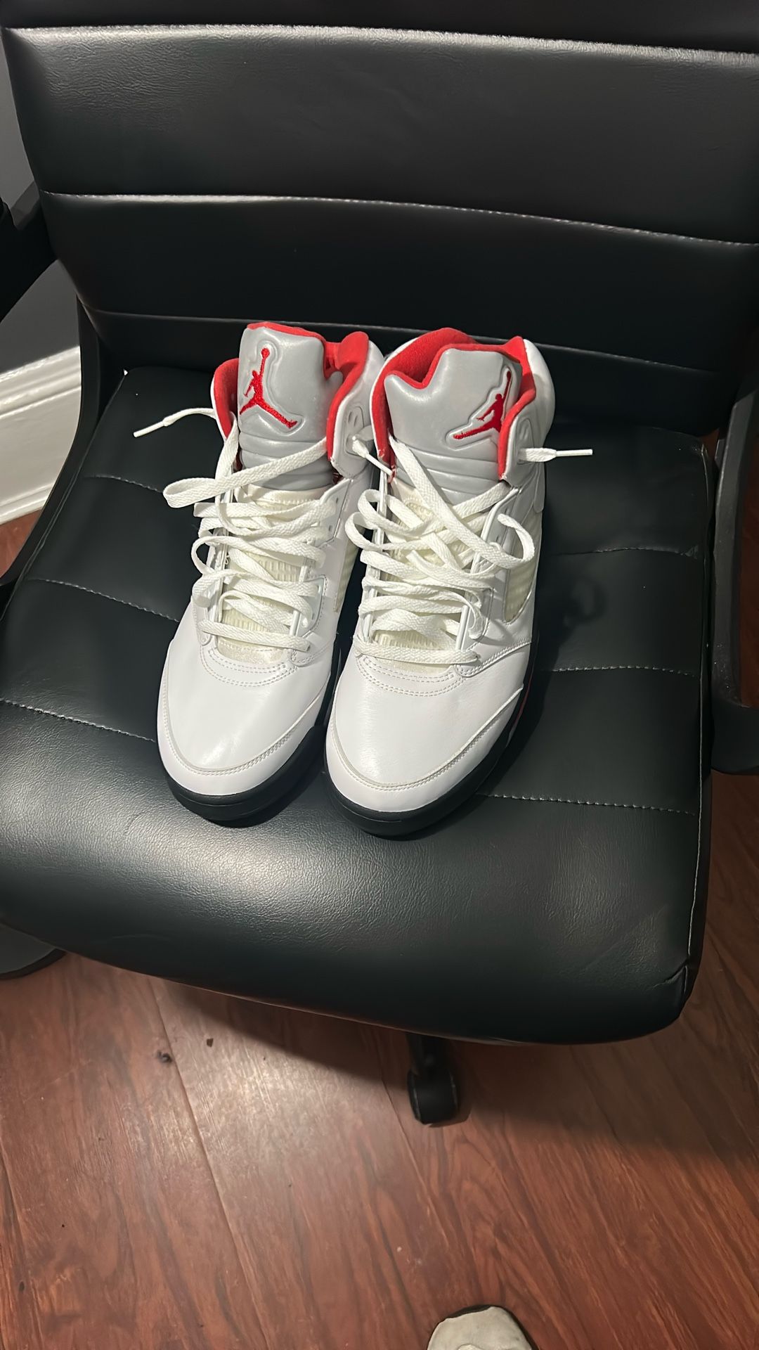 Jordan 5 Fire Red