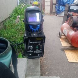 Chicago 90 Amp Mig Welder With Self Darkening Helmet