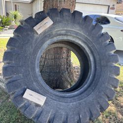Huge Tractor Tire – Workout / CrossFit Tire Flip