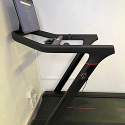 Treadmill-Peloton