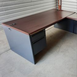 Office Desk