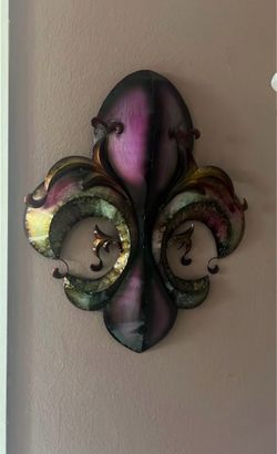 Metal Fleur-de-Lis Wall Decor