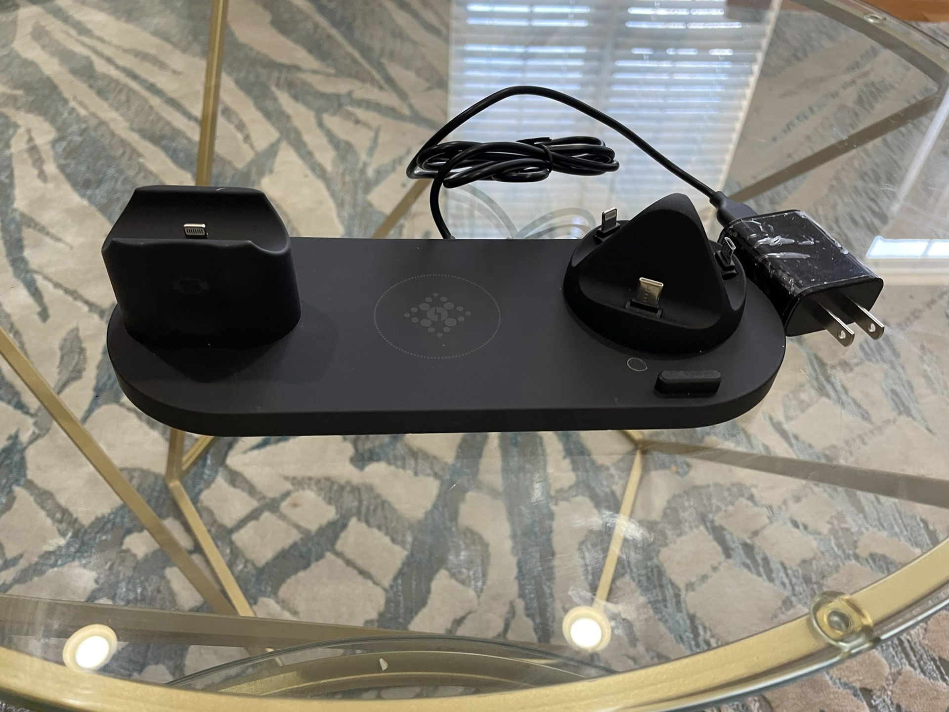 Smartphone Wireless/Wired Charging Station