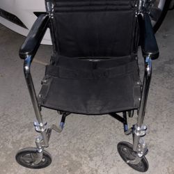 Silla De Ruedas. Weel Chair