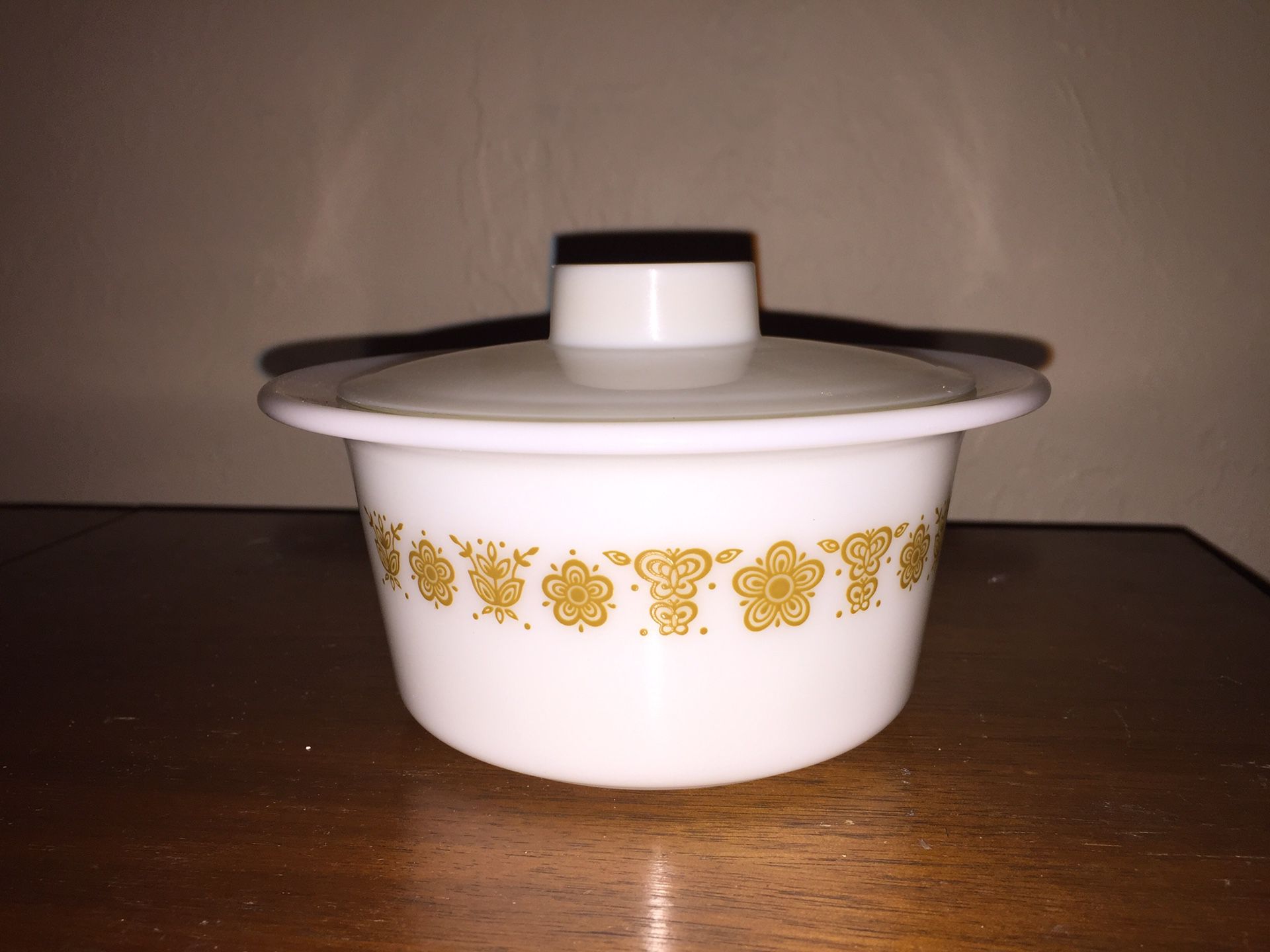 Pyrex Butter Dish with Lid