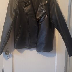 Printed Southside Serpents Women's Riverdale Leather Jacket Size Small