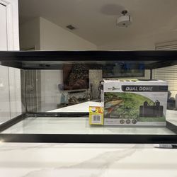 20 Gallon Reptile Tank Setup – Lightly Used, Excellent Condition! 🦎🔥