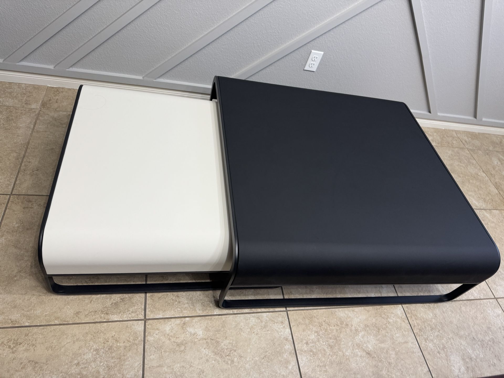 Brand New Modern Coffee Table 