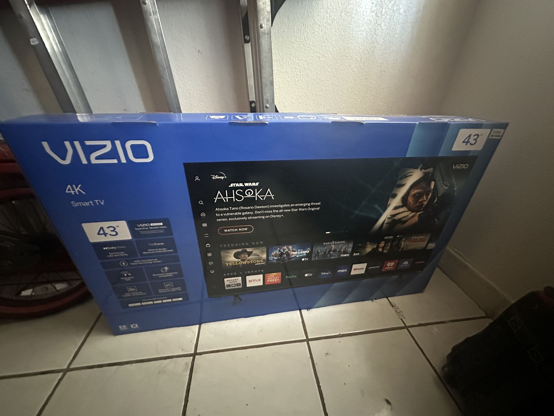 43" Class LED UHD TV