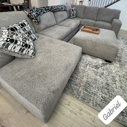 Brand New Ashley Sectional Sofa Couch 