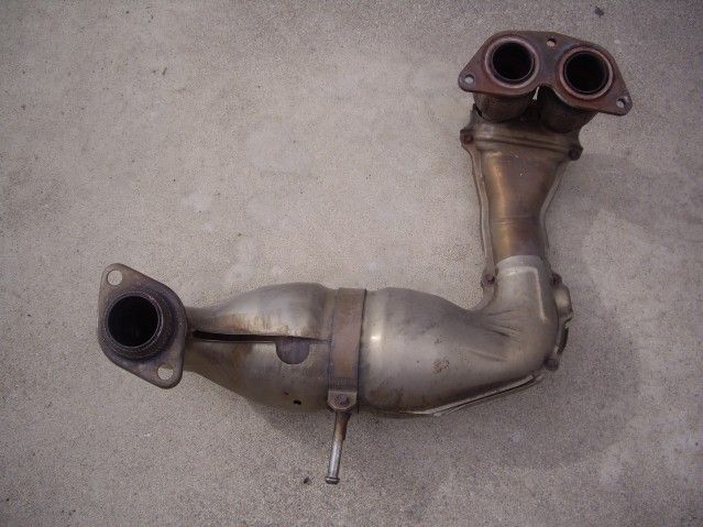 2003 Toyota MR2 Spyder Catalytic Converter UP & Down Stream