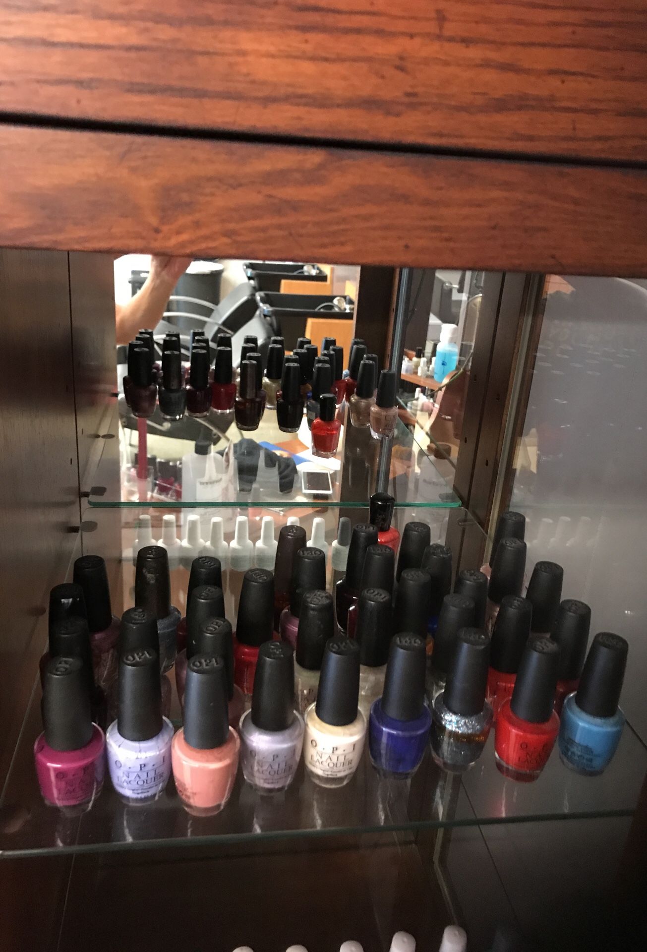 Looking to sell a lot of nail polish OPI. 65 polishes. 195.00. Also china glaze polish 40 China glass polishes. 80 00. Slightly used