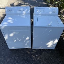 Kenmore Washer And Dryer Gas In Great Working Condition