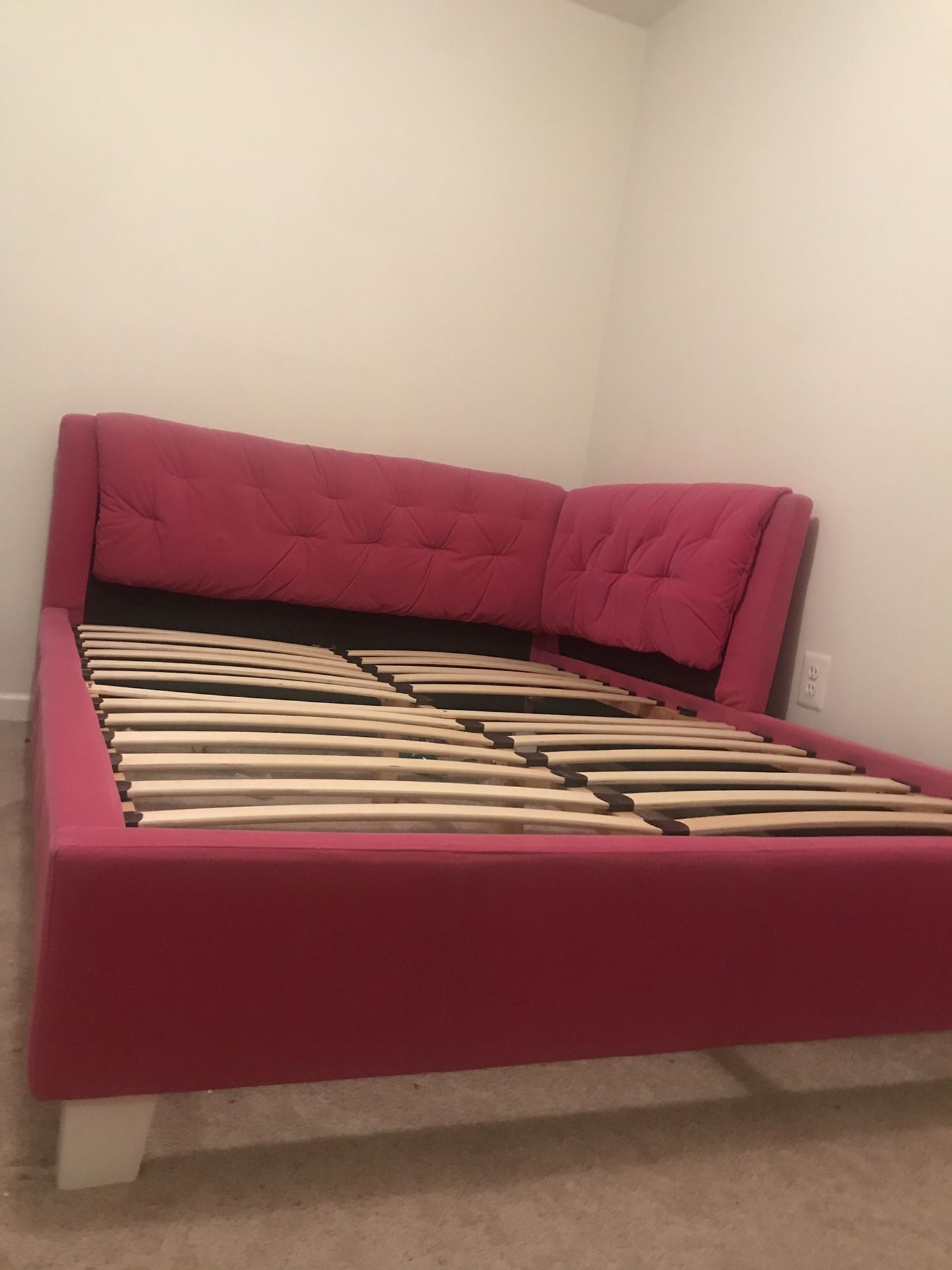 JORDAN CORNER BED
