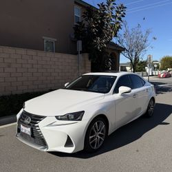 2018 Lexus IS300 RWD