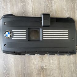 06-13 BMW Engine Cover Trim