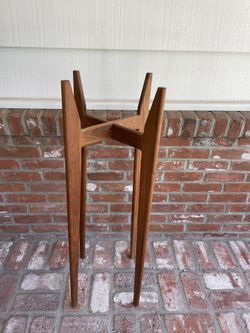 Heirloom Teak Berkey stand