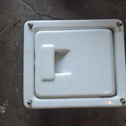 Pass Through Door (Boat)