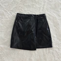 Black faux leather mini skirt