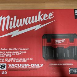 Milwaukee M18 Wet Dry Vacuum Cleaner